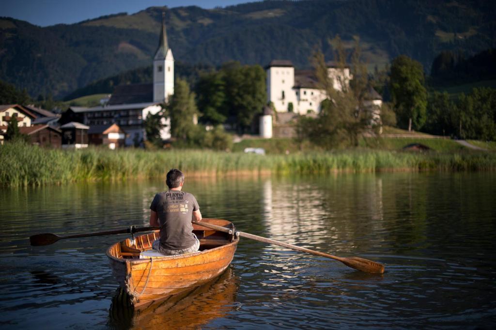Bio-Bauernhof Reitmayrgut Goldegg im Pongau Exterior foto